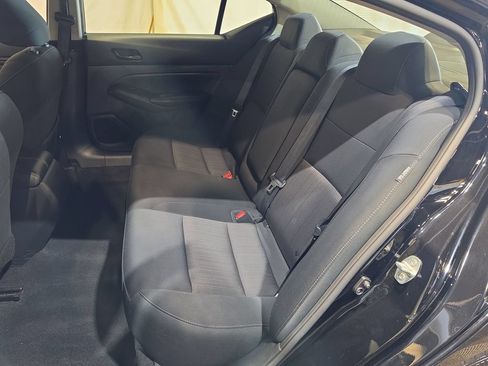Used 2024 Nissan Altima 2.5 SV FWD image 23
