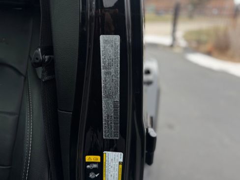 Used 2023 Jeep Wrangler Unlimited Sahara w/ Cold Weather Group image 29