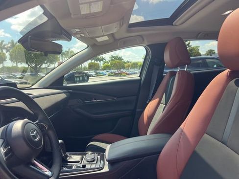 Certified 2025 MAZDA CX-30 Carbon image 29