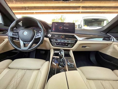 Used 2021 BMW 530i xDrive w/ Convenience Package AWD/4WD image 16
