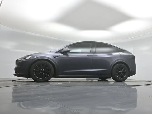 Used 2023 Tesla Model X AWD/4WD image 45