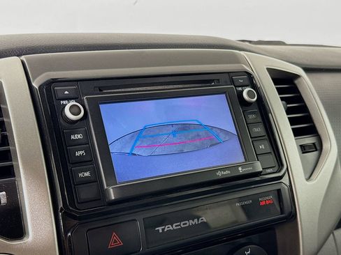 Used 2015 Toyota Tacoma TRD Off Road w/ TRD Off-Road Package image 15