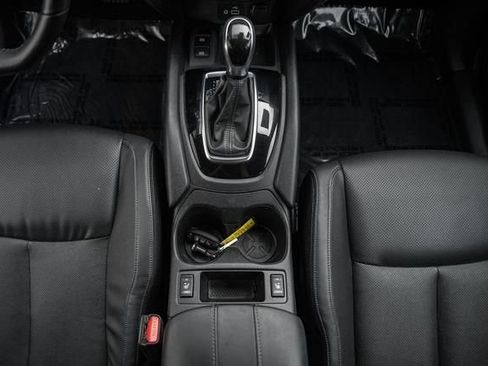 Used 2022 Nissan Rogue Sport SL image 25