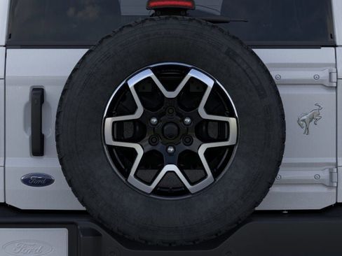 New 2026 Ford Bronco Outer Banks AWD/4WD image 24