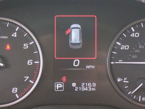 Used 2023 Subaru Ascent Premium w/ Convenience Package image 20