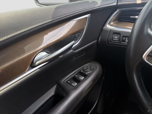 Used 2019 Cadillac XT5 Platinum AWD/4WD image 25
