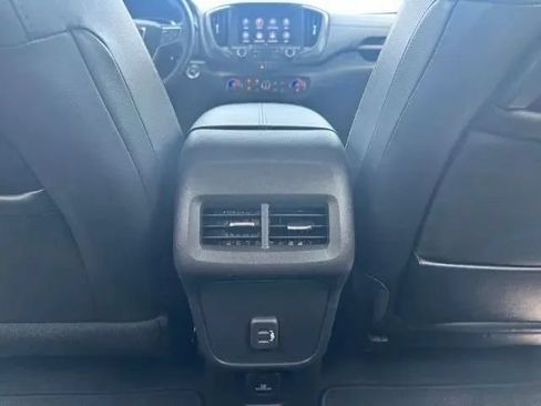 Used 2023 GMC Terrain AT4 AWD/4WD image 19