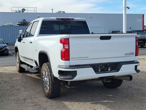 Used 2024 Chevrolet Silverado 3500 High Country w/ High Country Premium Package image 9