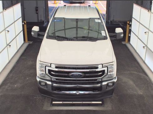 Used 2022 Ford F250 Lariat image 4