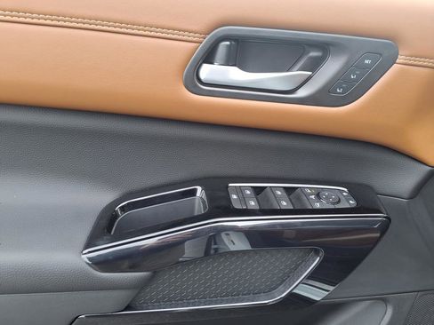 New 2026 Nissan Pathfinder Platinum image 55