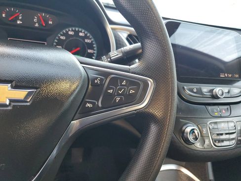 Used 2025 Chevrolet Malibu LT FWD image 28