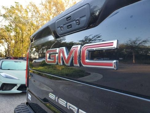 Used 2021 GMC Sierra 1500 AT4 w/ Driver Alert Package II image 6