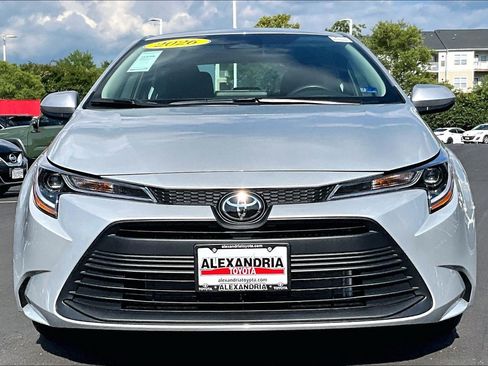 Used 2026 Toyota Corolla LE FWD image 3