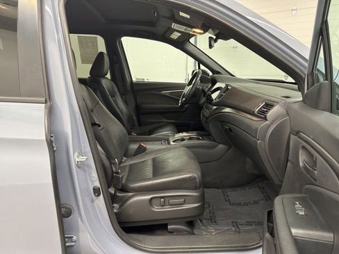 Used 2023 Honda Passport EX-L image 22