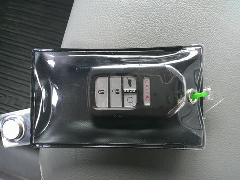 Used 2018 Honda Pilot Touring image 50