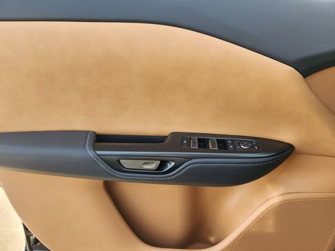 Used 2024 Lexus RZ 300e Premium image 28