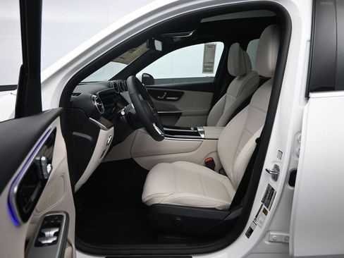 New 2026 Mercedes-Benz GLC 300 4MATIC image 18