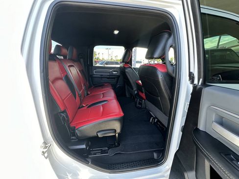 Used 2022 RAM 2500 Big Horn AWD/4WD image 37