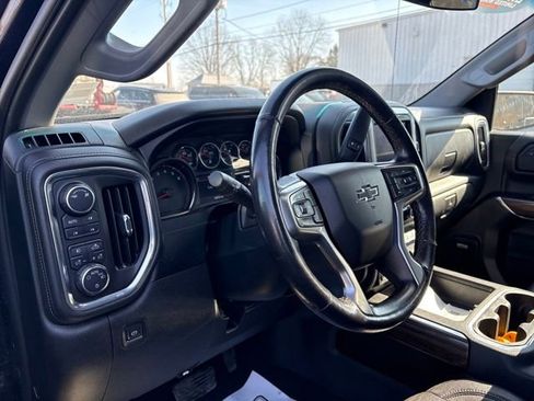 Used 2019 Chevrolet Silverado 1500 LT Trail Boss image 8