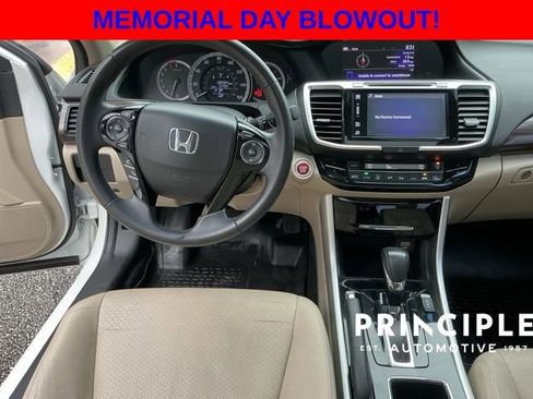 Used 2017 Honda Accord EX-L image 13