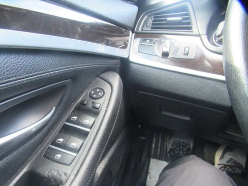 Used 2013 BMW 528i xDrive Sedan image 29