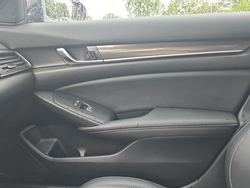Used 2022 Honda Accord Sport image 27
