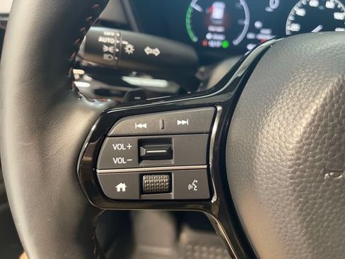 Used 2024 Honda CR-V Sport Touring image 7