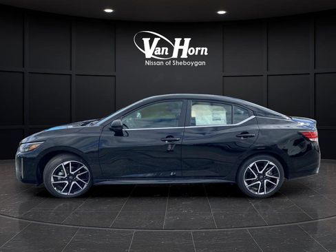 New 2025 Nissan Sentra SR w/ SR Premium Package image 12