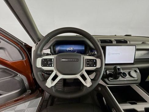 Used 2025 Land Rover Defender 130 X-Dynamic SE AWD/4WD image 14
