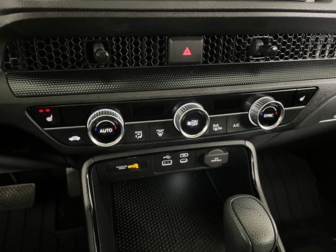 Certified 2024 Honda CR-V EX image 21