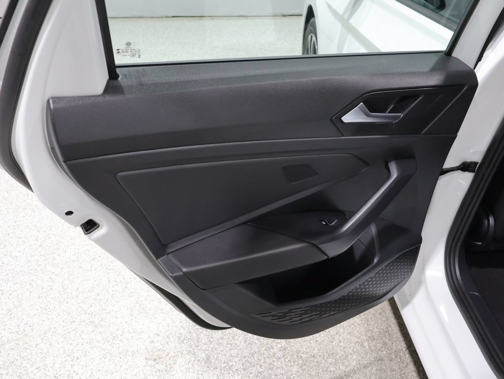 Used 2025 Volkswagen Jetta Sport FWD image 18