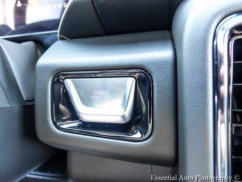 Used 2026 GMC Yukon AT4 w/ AT4 Premium Package AWD/4WD image 18