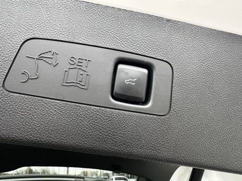 Certified 2024 Lincoln Corsair AWD w/ Equipment Group 101A image 45