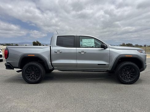 New 2026 GMC Canyon Elevation w/ LPO, Black Badging Package RWD image 3