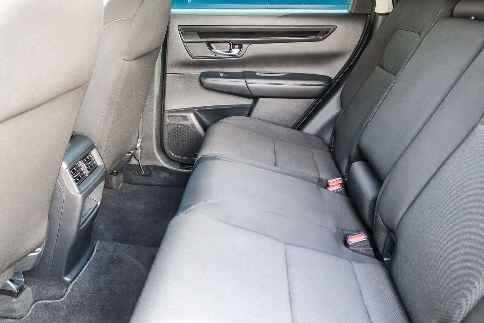 Used 2023 Honda CR-V LX image 18