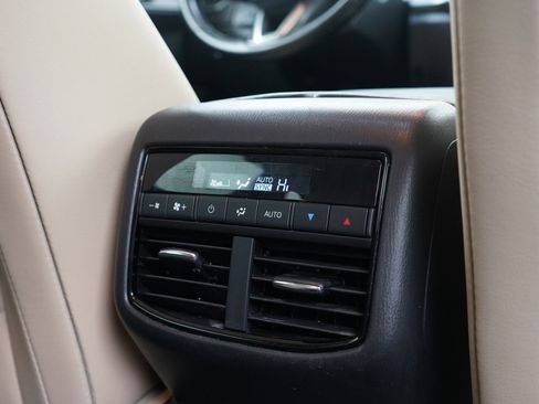 Used 2023 MAZDA CX-9 Touring image 14