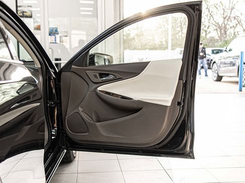 Used 2020 Chevrolet Malibu LT w/ Leather Package image 39