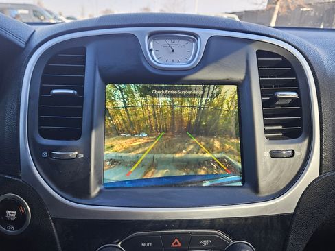 Certified 2023 Chrysler 300 Touring L w/ Popular Equipment Group image 33