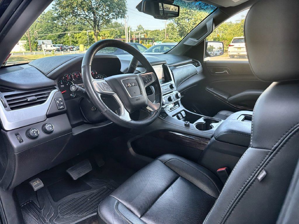Used 2019 GMC Yukon SLT AWD/4WD image 13