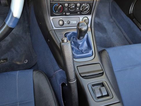 Used 1999 MAZDA MX-5 Miata image 31