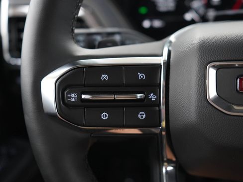 Used 2025 GMC Yukon Elevation AWD/4WD image 25