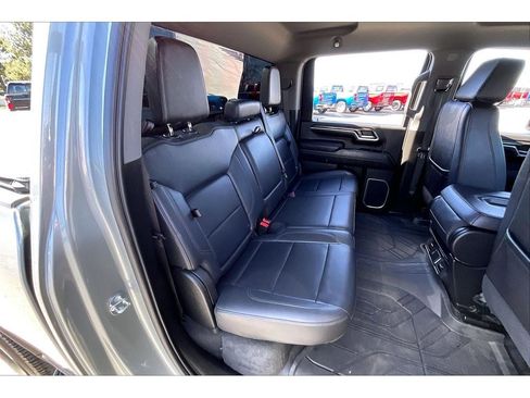 Used 2024 Chevrolet Silverado 3500 LTZ image 28