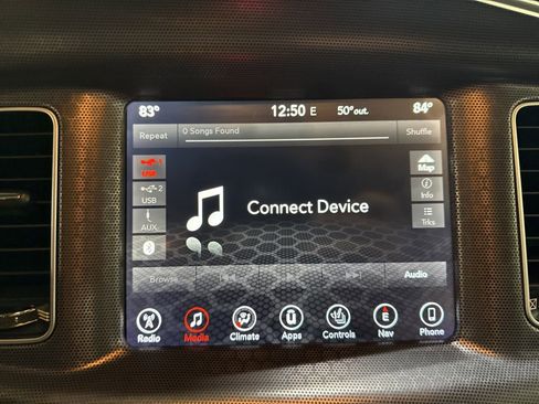 Used 2017 Dodge Charger SXT w/ AWD Plus Group image 19