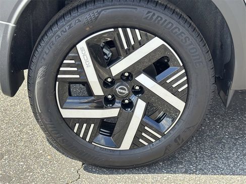 New 2026 Nissan Kicks SV image 7