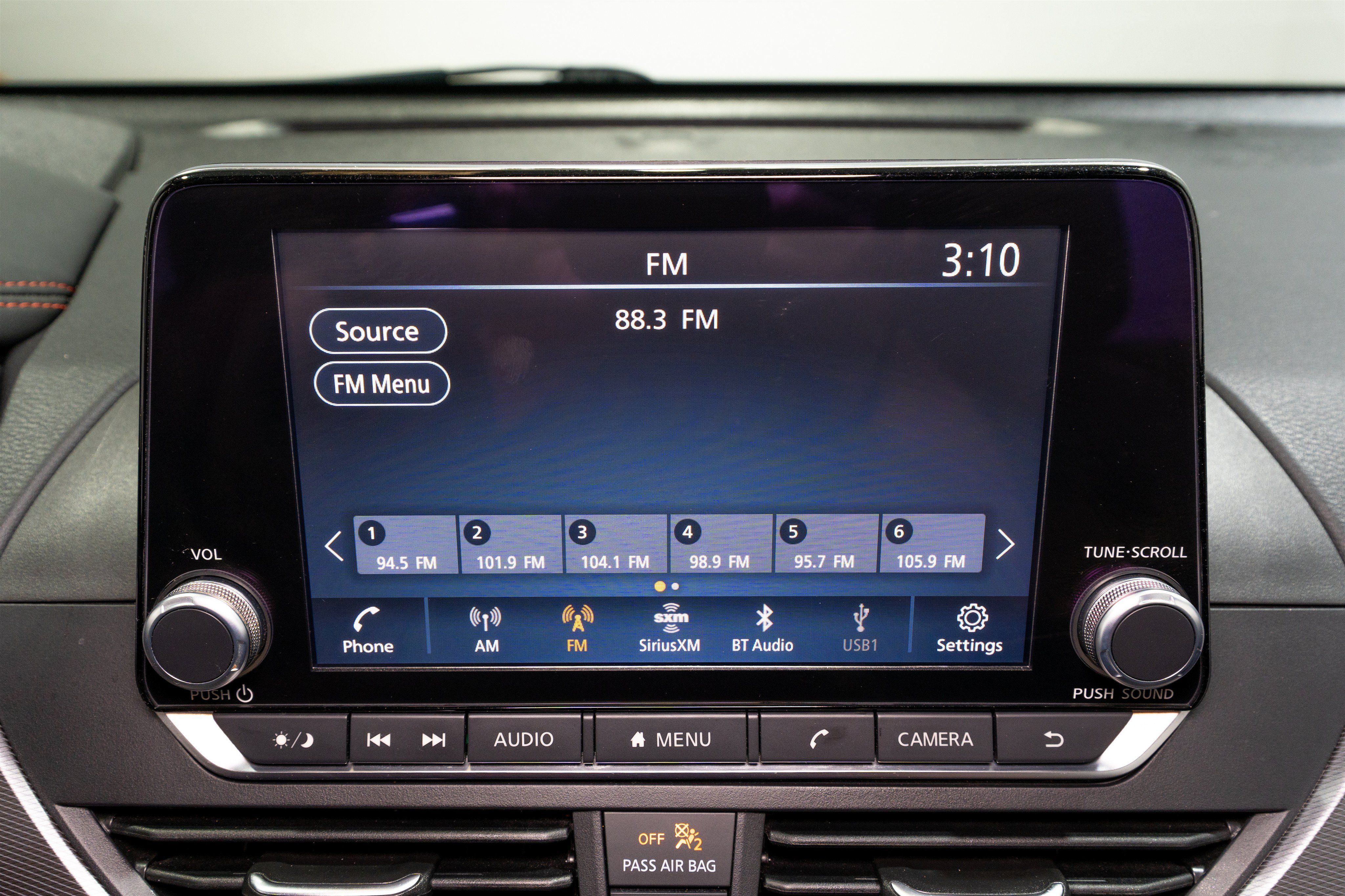 Used 2024 Nissan Altima 2.5 SR FWD image 16