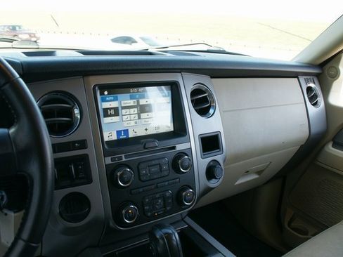 Used 2017 Ford Expedition EL XLT w/ Equipment Group 202A image 23