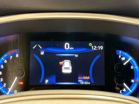 Certified 2022 Toyota Corolla Cross XLE w/ Convenience Package image 10