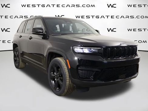 Used 2022 Jeep Grand Cherokee Altitude image 40