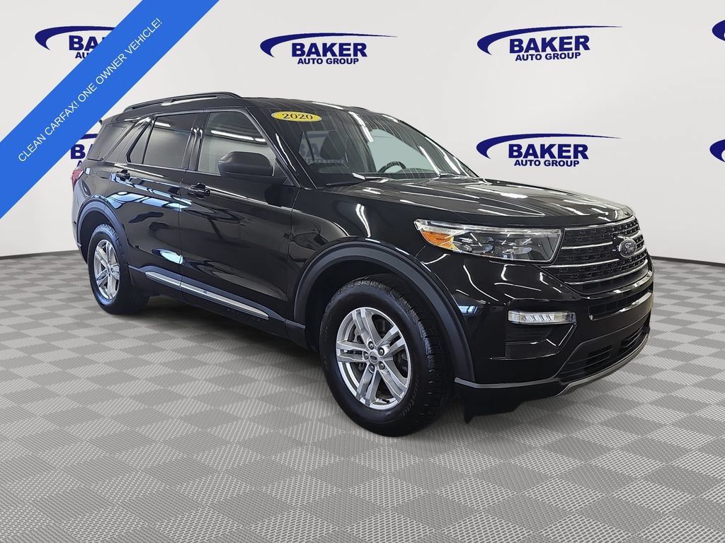 Used 2020 Ford Explorer XLT w/ Equipment Group 202A AWD/4WD image 3