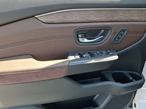 New 2026 Honda Pilot Elite image 9